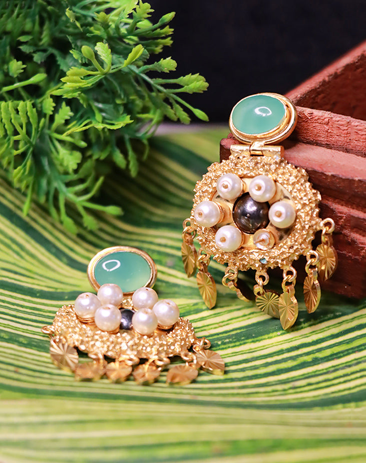 Regal Rhapsody Earrings
